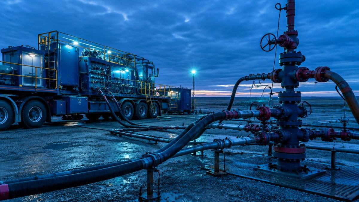 well cementing casing annulus slurry placement B D Guar oilfield operations